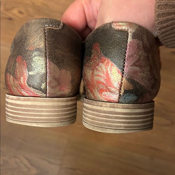 Django & Juliette kotty metallic Floral Patterned Women's Loafers - Picture 5 of 9